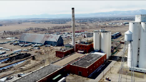 Point-of-interst-of-sugar-mill-in-rocky-mountains