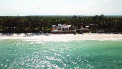 位於非洲肯尼亞海岸的基利菲灣海灘度假村 (kilifi bay beach resort)