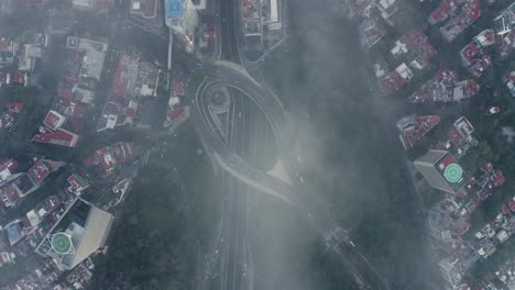 Fuente-de-Petroleos-Interstate-Highway-Bridge-Overpass-in-Mexico-City-on-Cloudy-Day,-Aerial