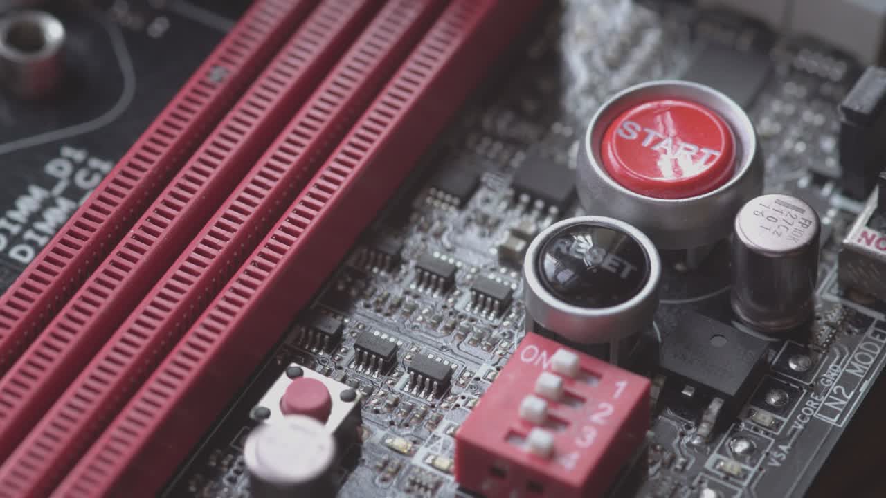 pc 내부의 시작 및 리 버튼