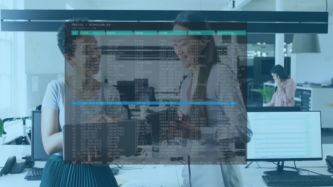 animación del procesamiento de datos sobre diversas personas de negocios hablando en la oficina