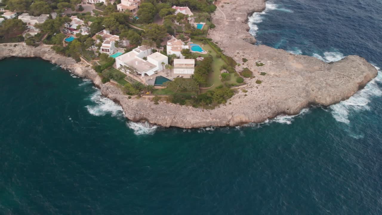 스페인 마요르카 칼라 그란 비치 드론 촬영 4k 24fps 및 yi 4k+ at 4k 60fps