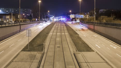 Timelapse-of-busy-underpass-in-Vienna,-Austria