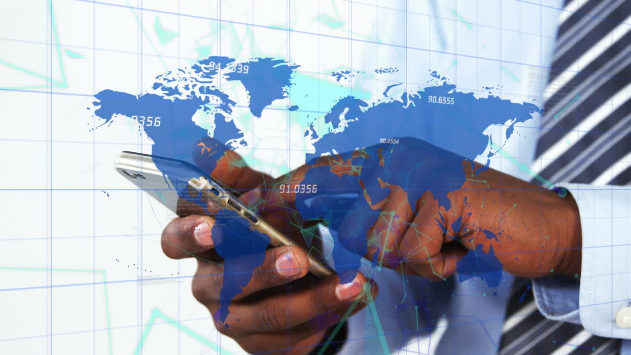 redes plexus sobre o mapa do mundo contra a seção média de empresários usando smartphone no escritório