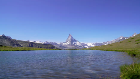 matterhorn 和 stellisee 湖在瑞士的泽尔马特