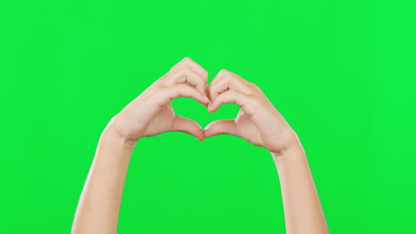 amor, manos y pantalla verde para el marketing