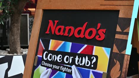Nando's Restaurant Sign
