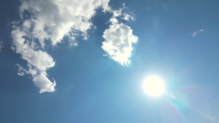 Sommer blå himmel sky gradient lys hvid baggrund