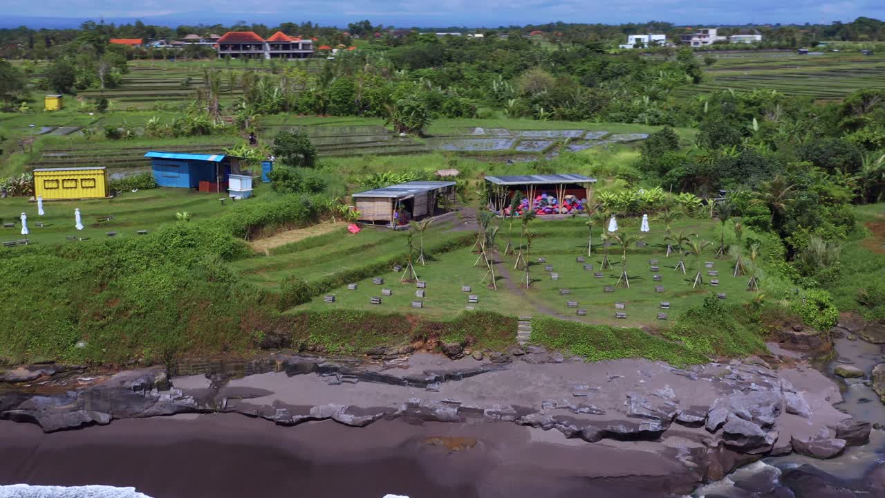 playa pintoresca la playa del amor cerca de kedungu tabanan en bali, indonesia