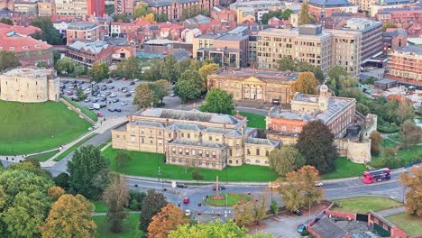 Zoomed-drone-lifting-shot-of-the-historical-buildings-in-the-city-of-York-in-the-United-Kingdom