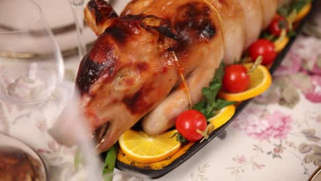 cerdo entero asado