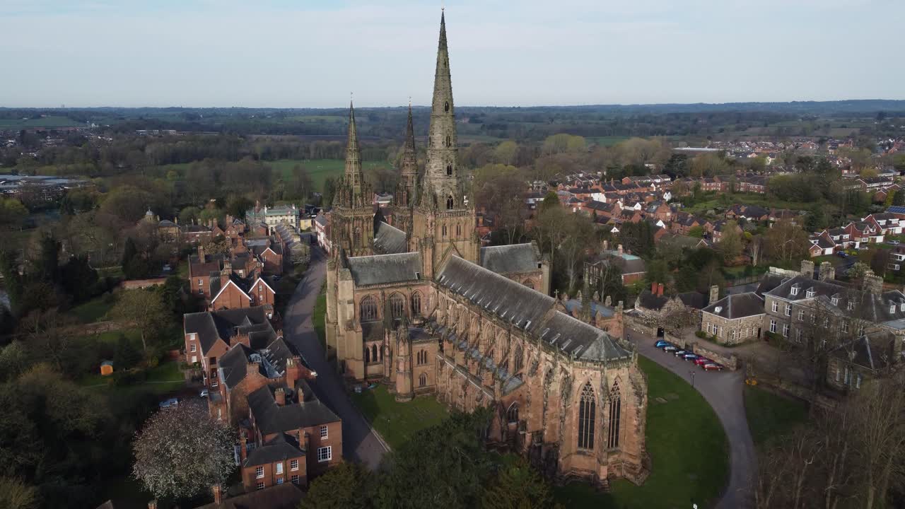 리치필드 대성당 공중 슬로우 라이즈 이스트 사이드