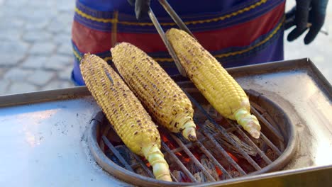 delicious grilled corn on the cob - street food