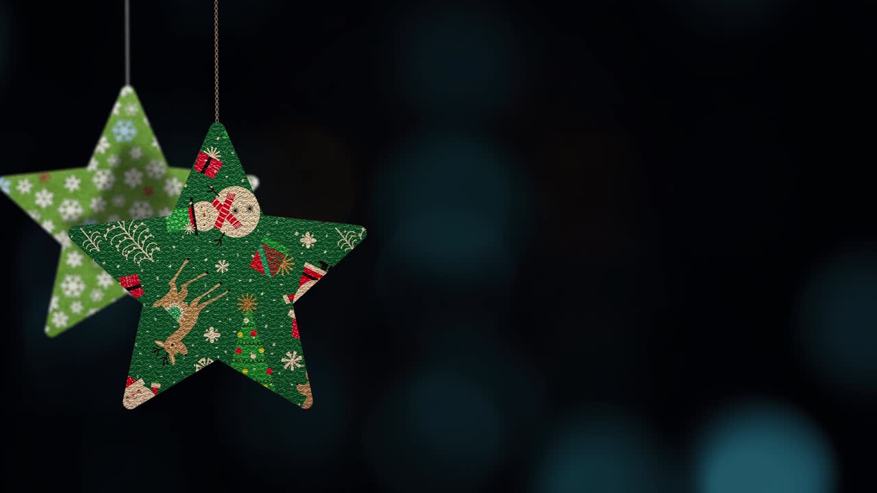 los adornos de las estrellas de navidad se mueven en el fondo de bokeh.