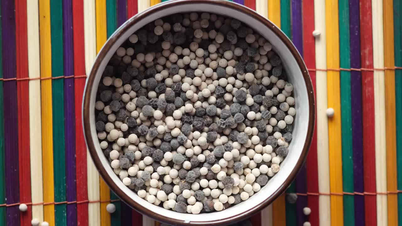 그 에  과 검은 고추 어리