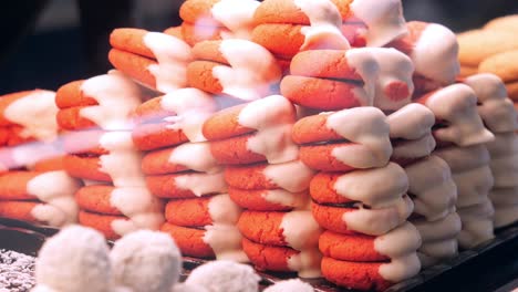 deliciosas galletas de chocolate naranja y blanco