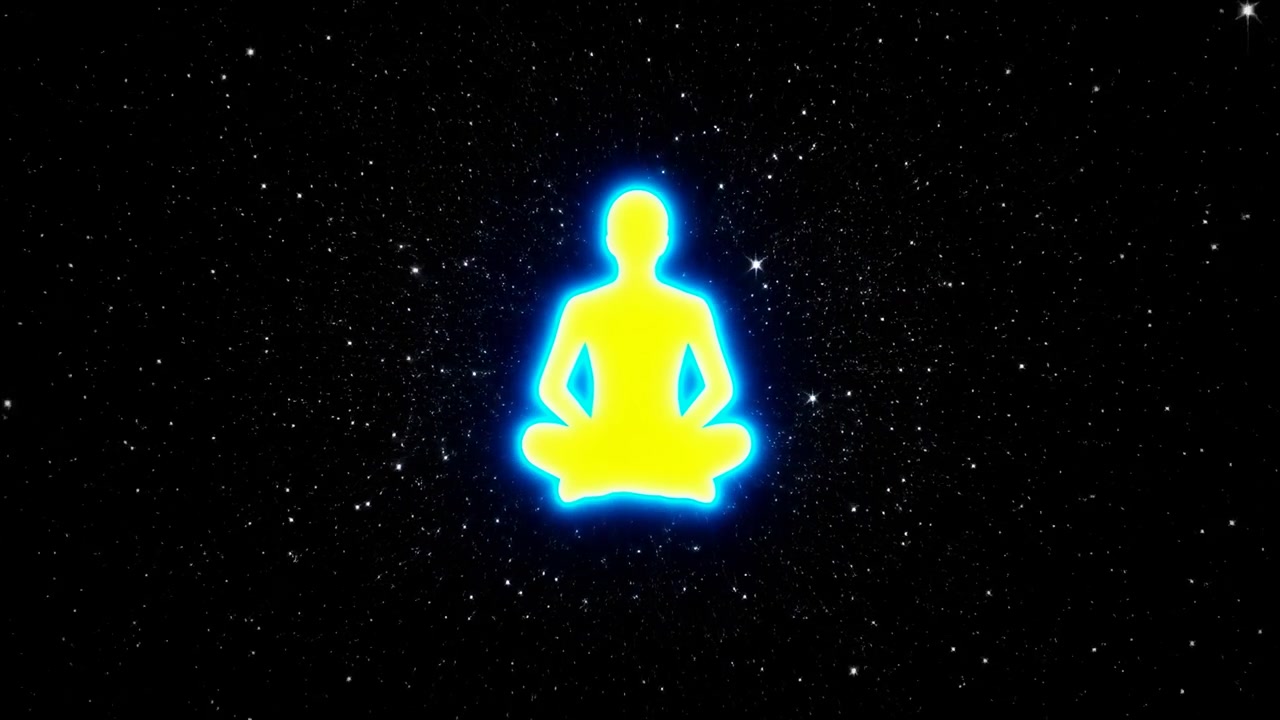 Silhouette neon gialla seduta in posizione del loto con alone di aura blu, che risplende contro un campo stellare e il vuoto cosmico oscuro, creando un'atmosfera spirituale calma con energia celeste luminosa ed equilibrio sereno