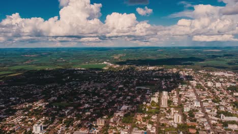 drone de lapso de tiempo campo de nubes altas