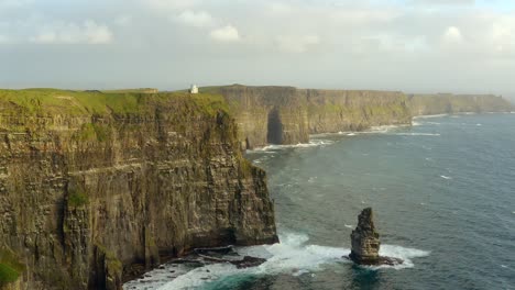 Cliffs-of-Moher,-Aerial-pullback