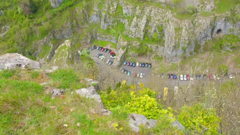 Cars-On-The-Parking-Space-At-The-Gorge-Near-Cheddar-Town-In-Somerset,-England,-United-Kingdom