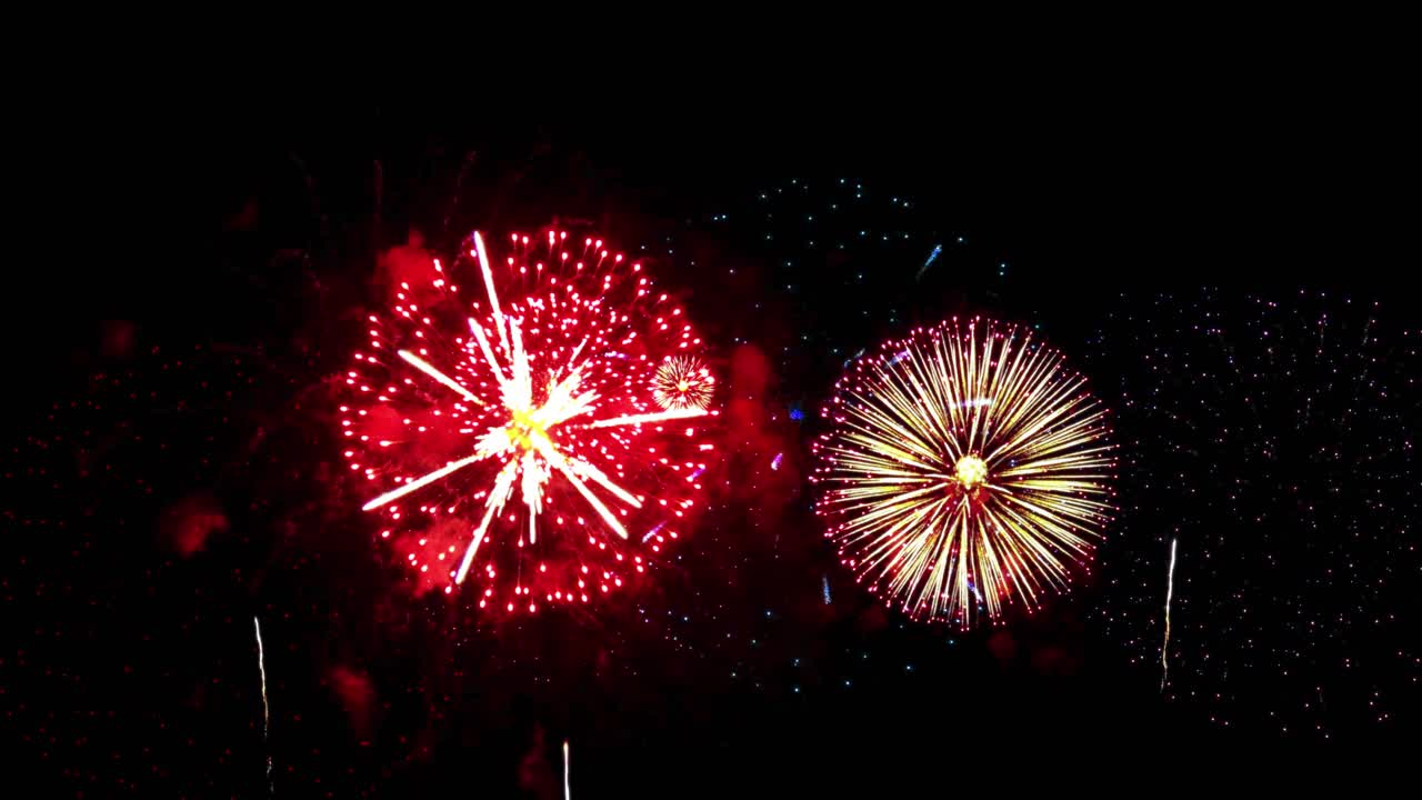 4k loop real fireworks display celebration colorful new year firework background 4k real colorful