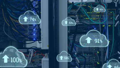 animazione di nuvole con un numero crescente su cavi e server