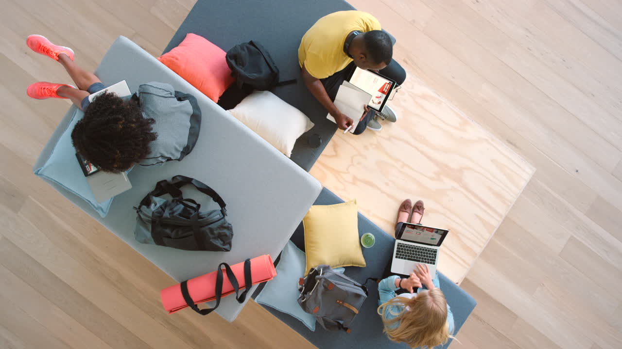 universidad, aprendizaje y estudio de espacio estudiantil