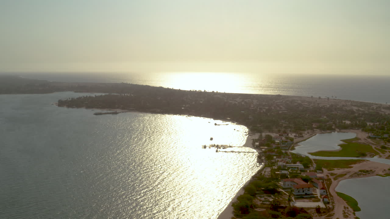Sorvolando l'isola di Mussulo, Angola, Africa 30