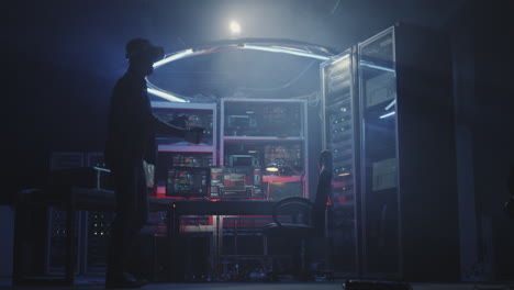 cybersecurity expert in vr environment