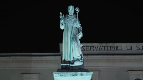 Saint Antonino Statue in Sorrento&#039;s Piazza at night, Italy