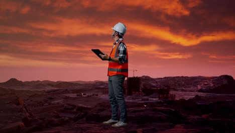 ingeniero de construcción en un sitio minero