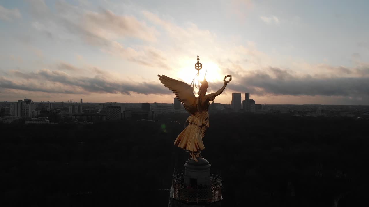 Victory ColumnGroßer Stern, Berlin close up with a drone at 4k 24fps in a beautiful afternoon of Christmas in Berlin Germany