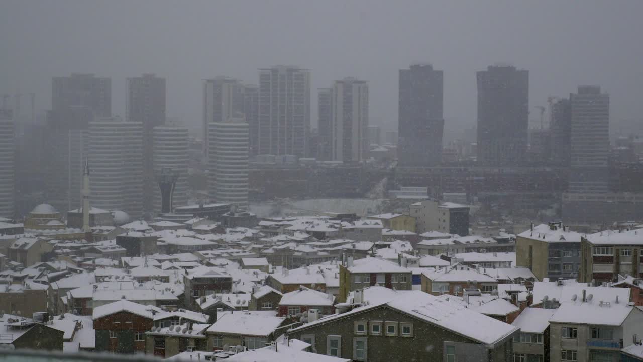 겨울 에 눈 인 도시 풍경