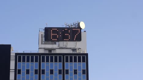 clock and clouds 00