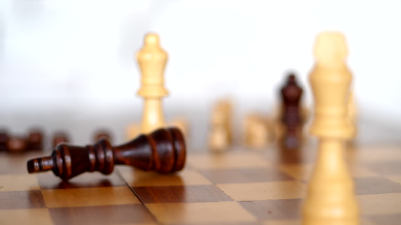 piezas de ajedrez yuriy