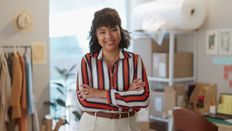 portrait of happy woman, arms crossed