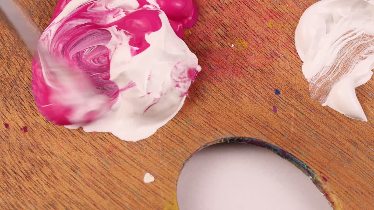 снимок смешивания двух красок