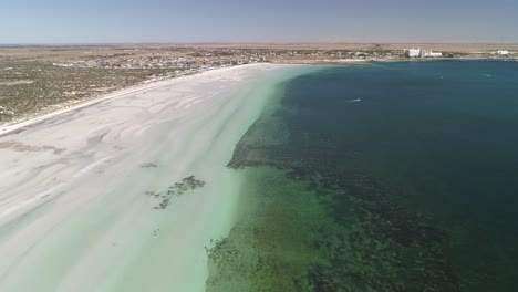 Drohnenflug-über-North-Beach,-Südaustralien