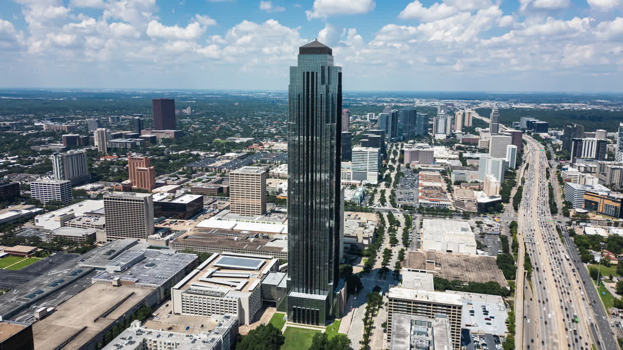Drone Time lapse of Williams Tower in Houston, Texas