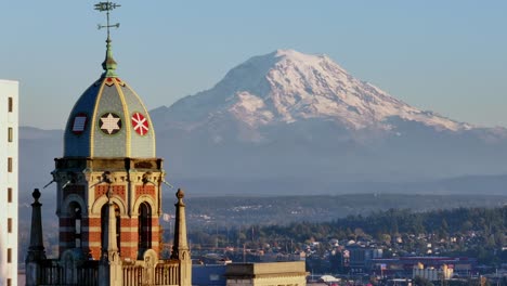 First-Presbyterian-Church-Steeple-Revealed-Mount-Rainier-In-Tacoma,-Washington,-United-States