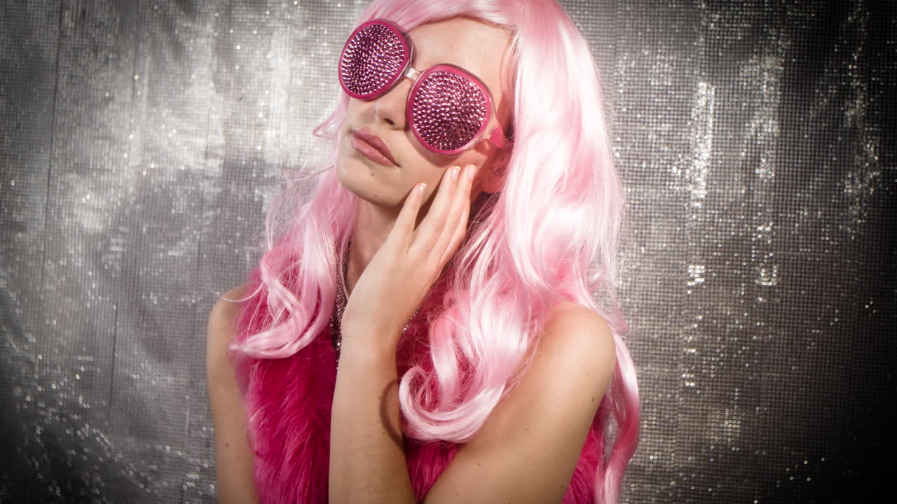 핑크 선글라스 4k 00