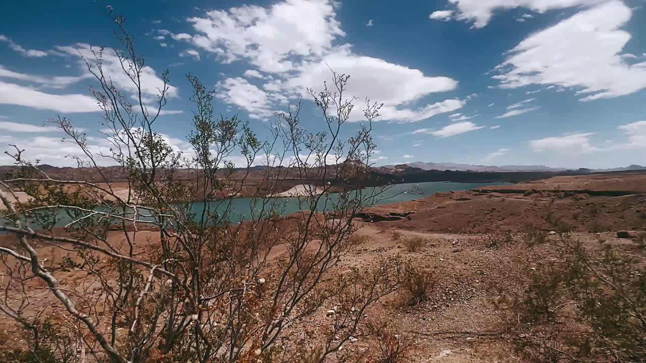 paisaje de lagos desérticos