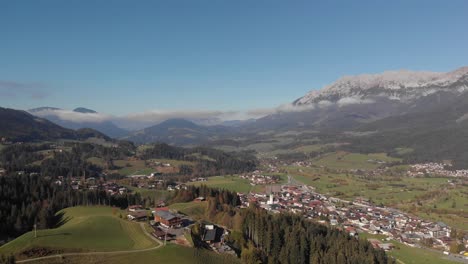 AERIAL:-Pan-shot-of-beautiful-landscape-of-the-austrian-alps,-tyrol