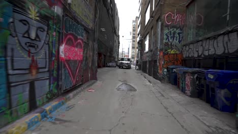Graffiti-En-El-Callejón-Del-Centro-De-Toronto