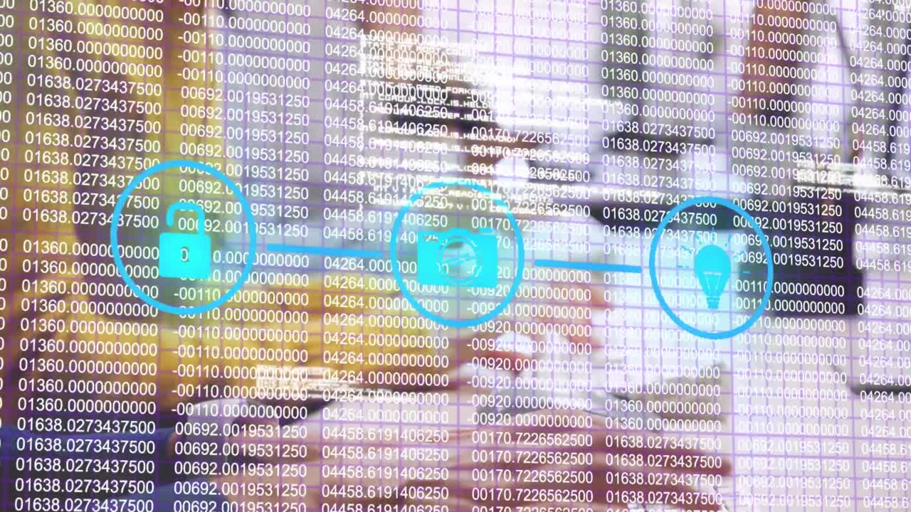 animación de un conjunto de tres iconos digitales sobre el procesamiento de datos y la gente de negocios