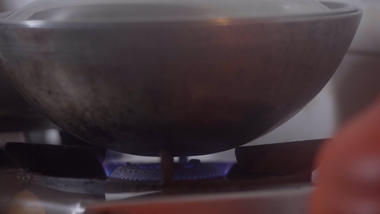 buring 가스 인도의 푸른 불꽃 근접 촬영 밝은