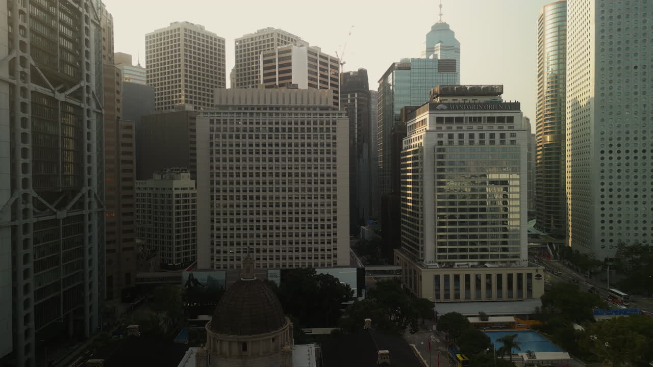 Vista aérea da paisagem urbana de Hong Kong com arranha-céus modernos