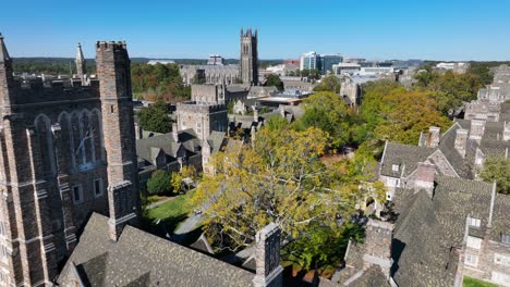 universidad de duke en el otoño