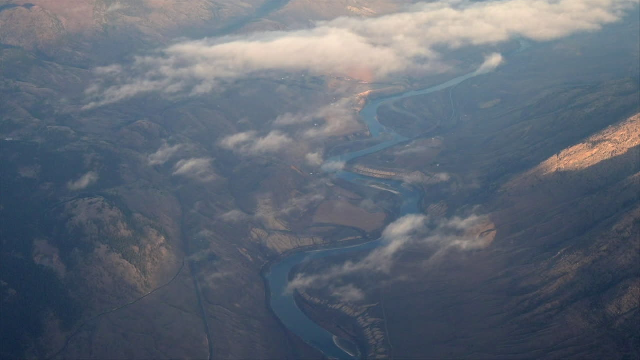 fluyendo alto: el río fraser entre los gigantes coquihalla