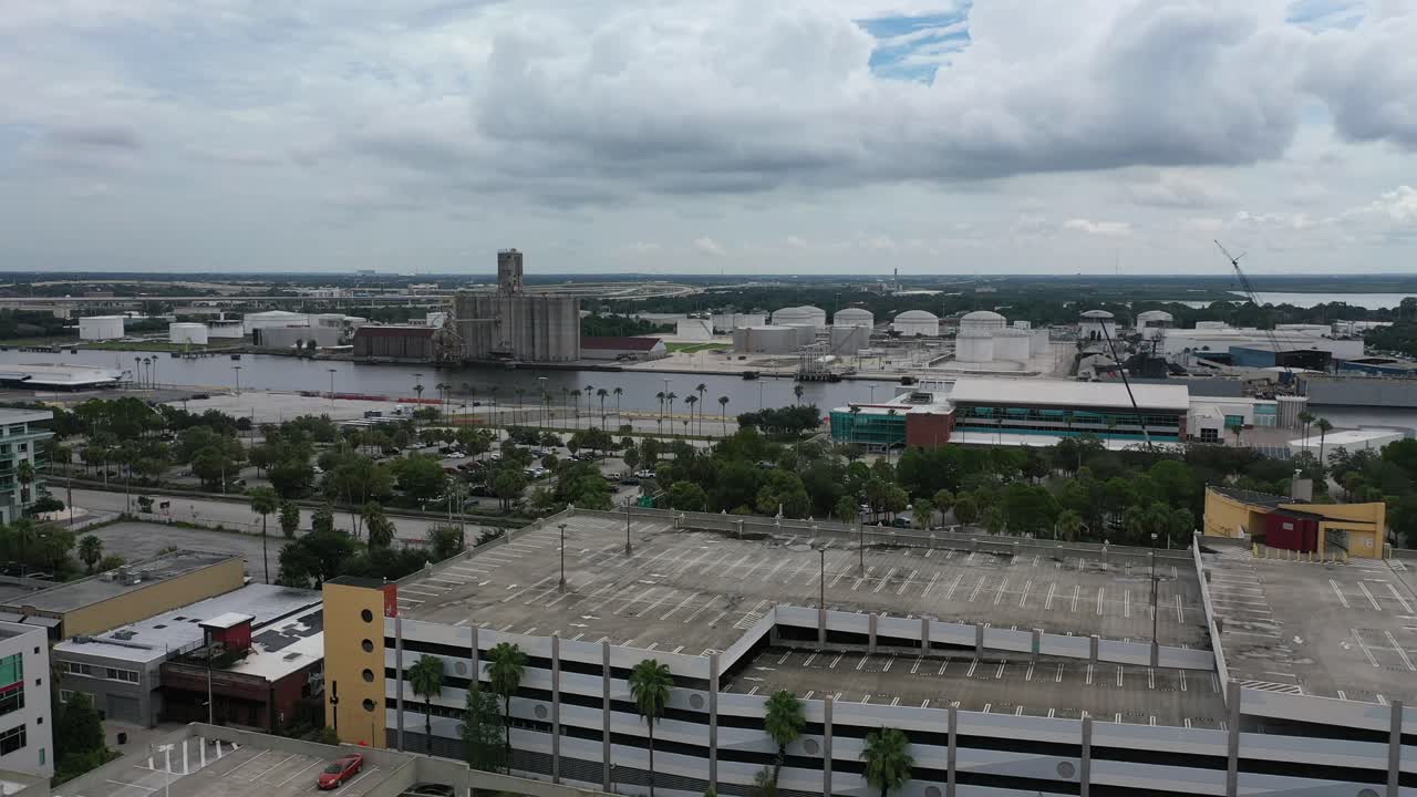 플로리다 주 탬파에 있는 플로리다 수족관 근처